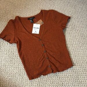 Short sleeve crop top